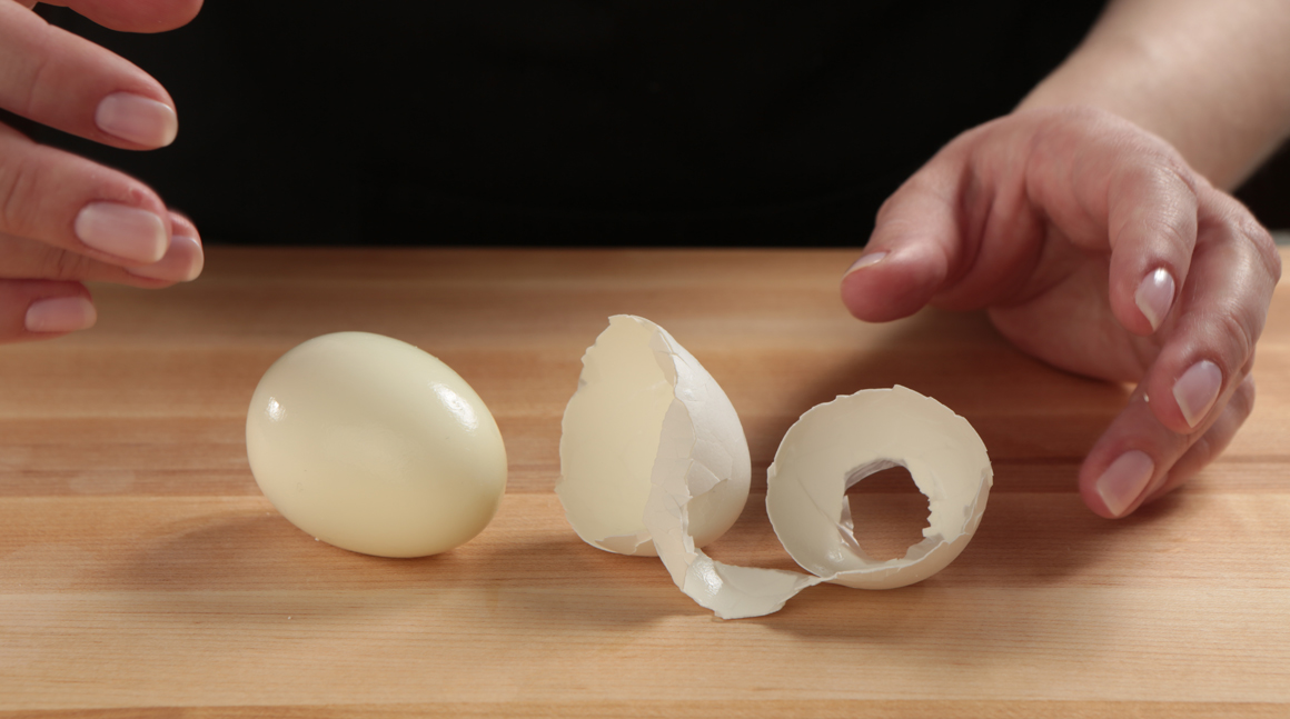 Easy Egg Peeler