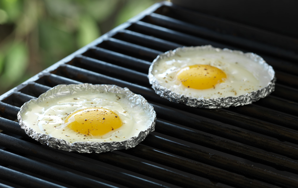 https://www.eggs.ca/assets/RecipePhotos/BBQ-Fried-Egg.jpg