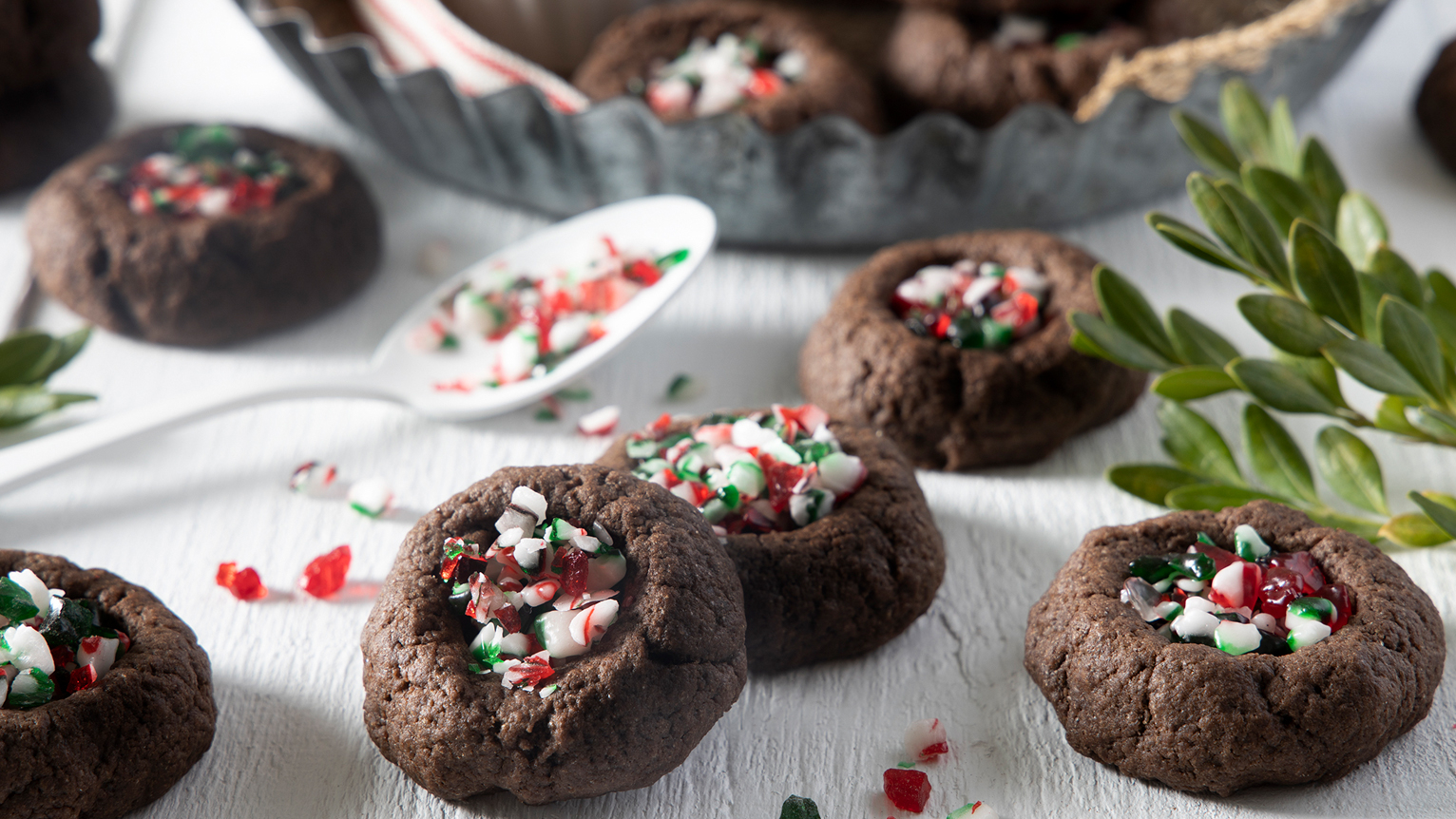 Chocolate Peppermint Thumbprint Cookies - Eggs.ca