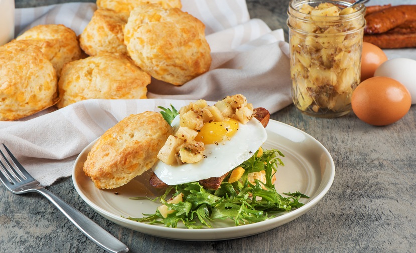 Cheddar Biscuit Egg Sandwich - Eggs.ca