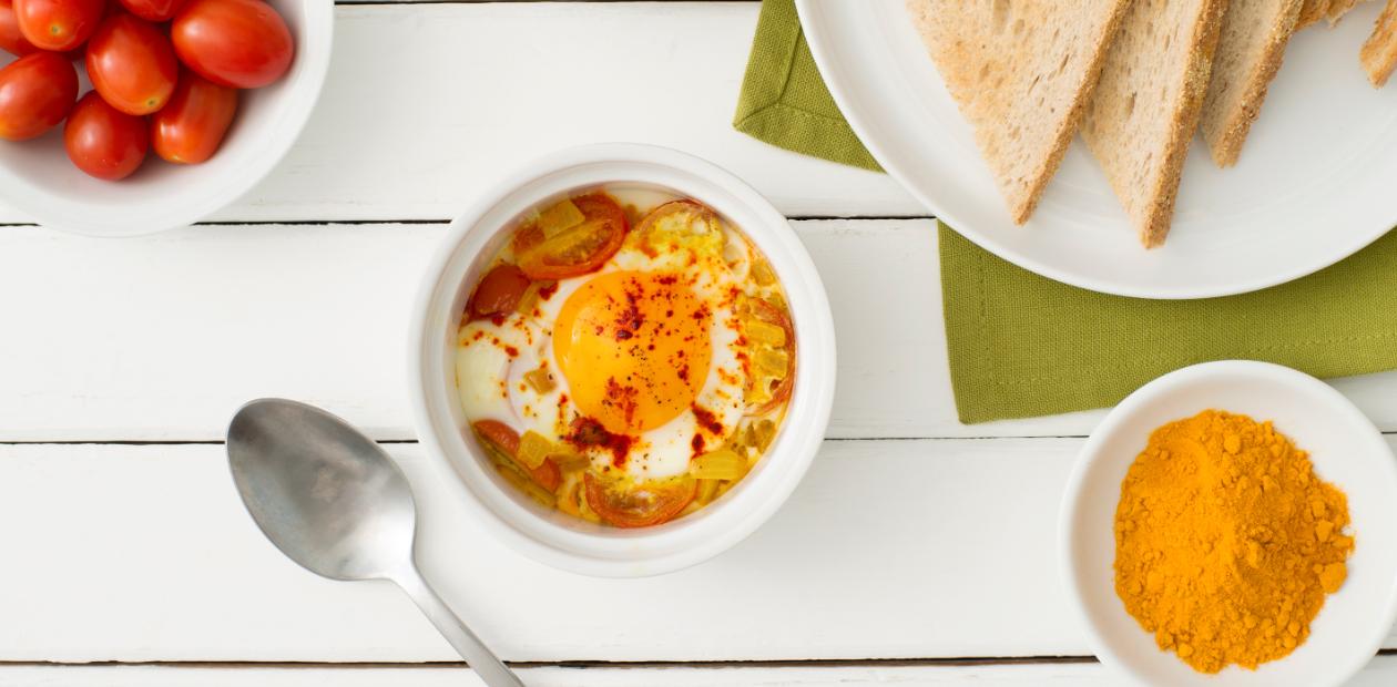 Baked Eggs with Cumin and Turmeric - Eggs.ca