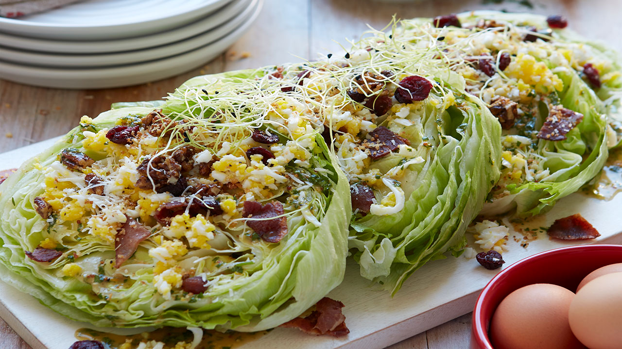 Bacon and Egg Wedge Salad - Eggs.ca