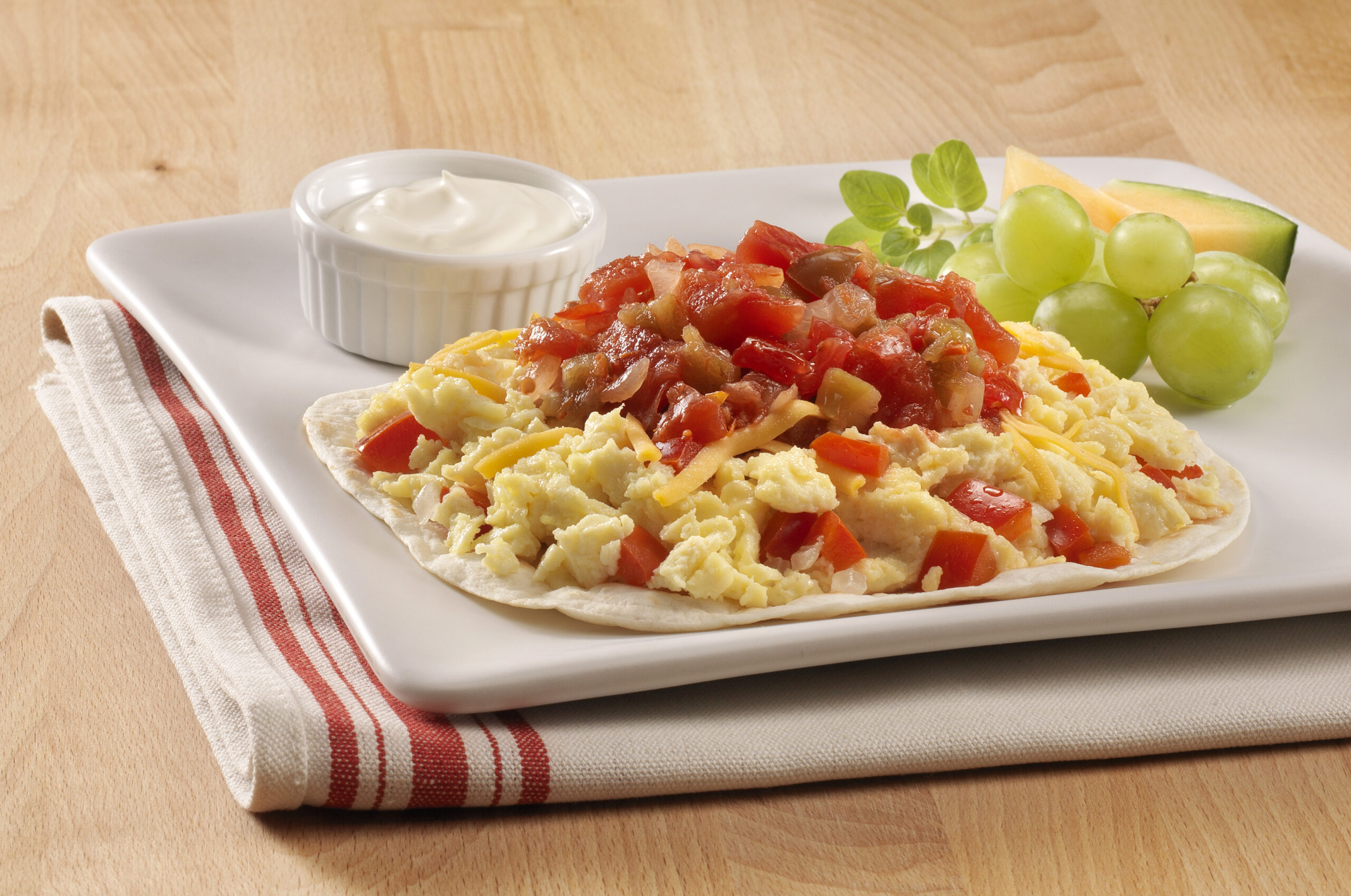 Scrambled Eggs with Salsa and Cheese - Eggs.ca