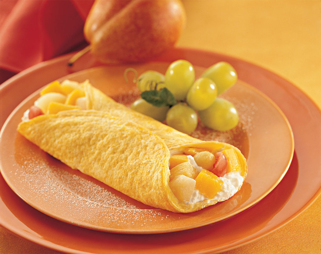 Fruity Cottage Cheese Omelette - Eggs.ca