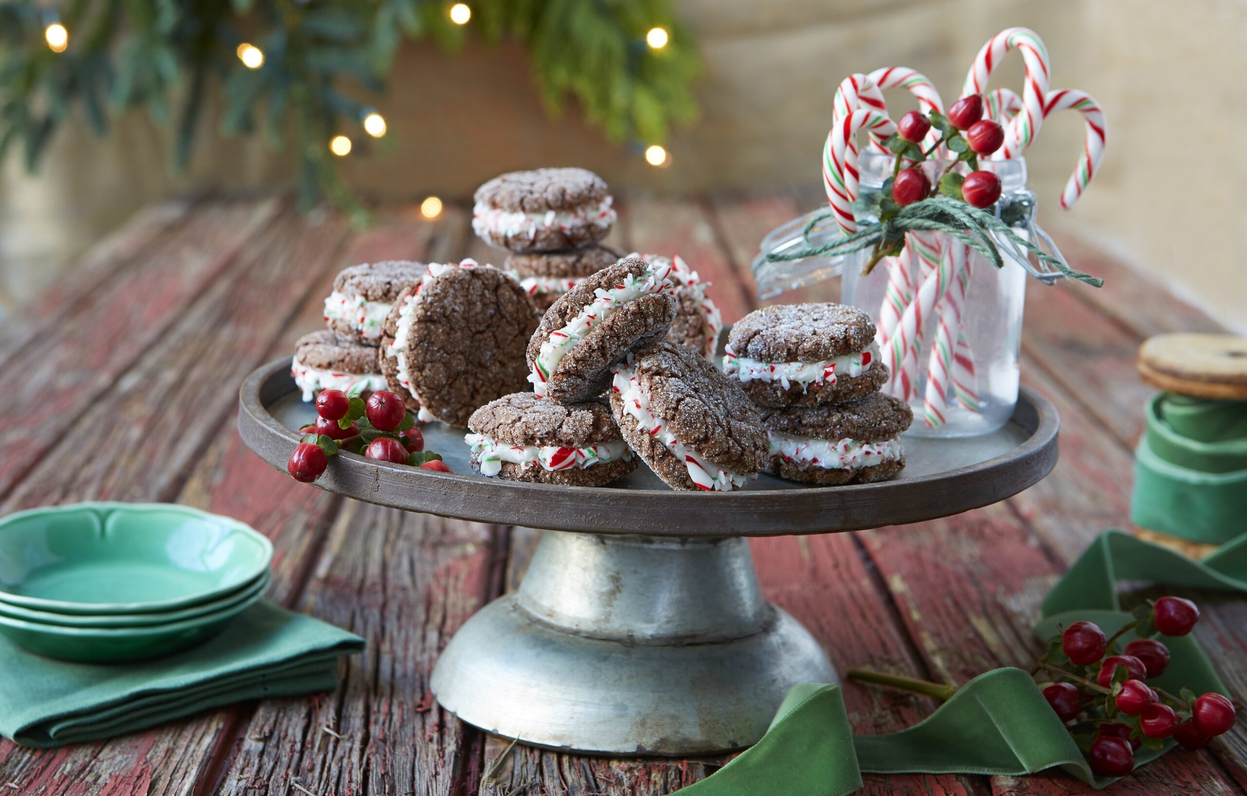 Chocolate Candy Cane Cloud Cookies - Eggs.ca