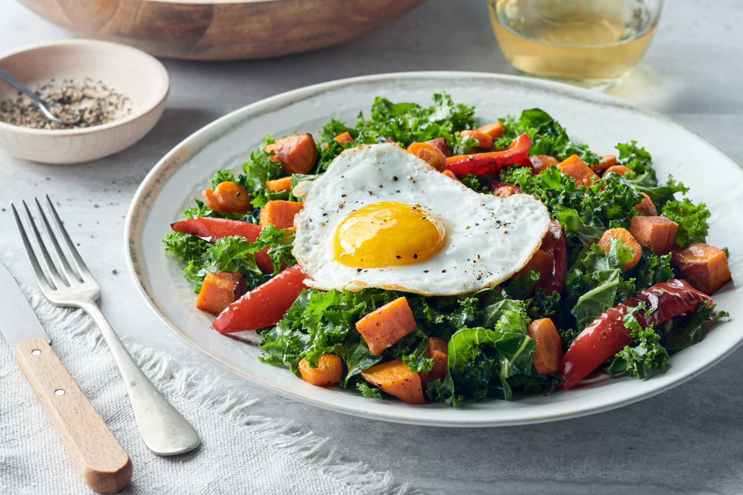 Kale Salad With Roasted Vegetables - Eggs.ca