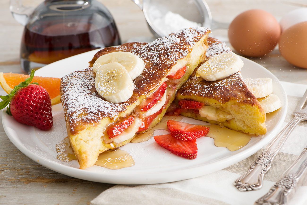 Stuffed French Toast with Strawberries and Banana - Eggs.ca