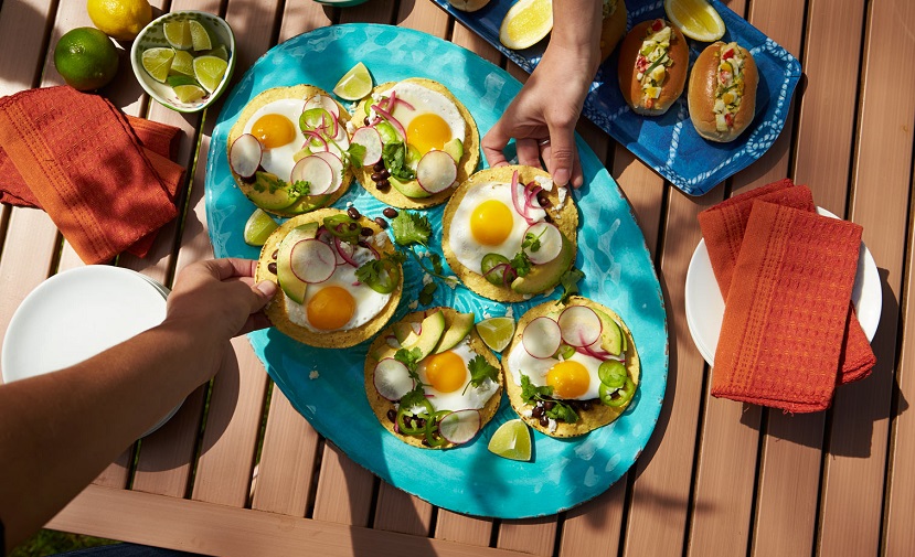 Black Bean and Egg Tostadas - Eggs.ca