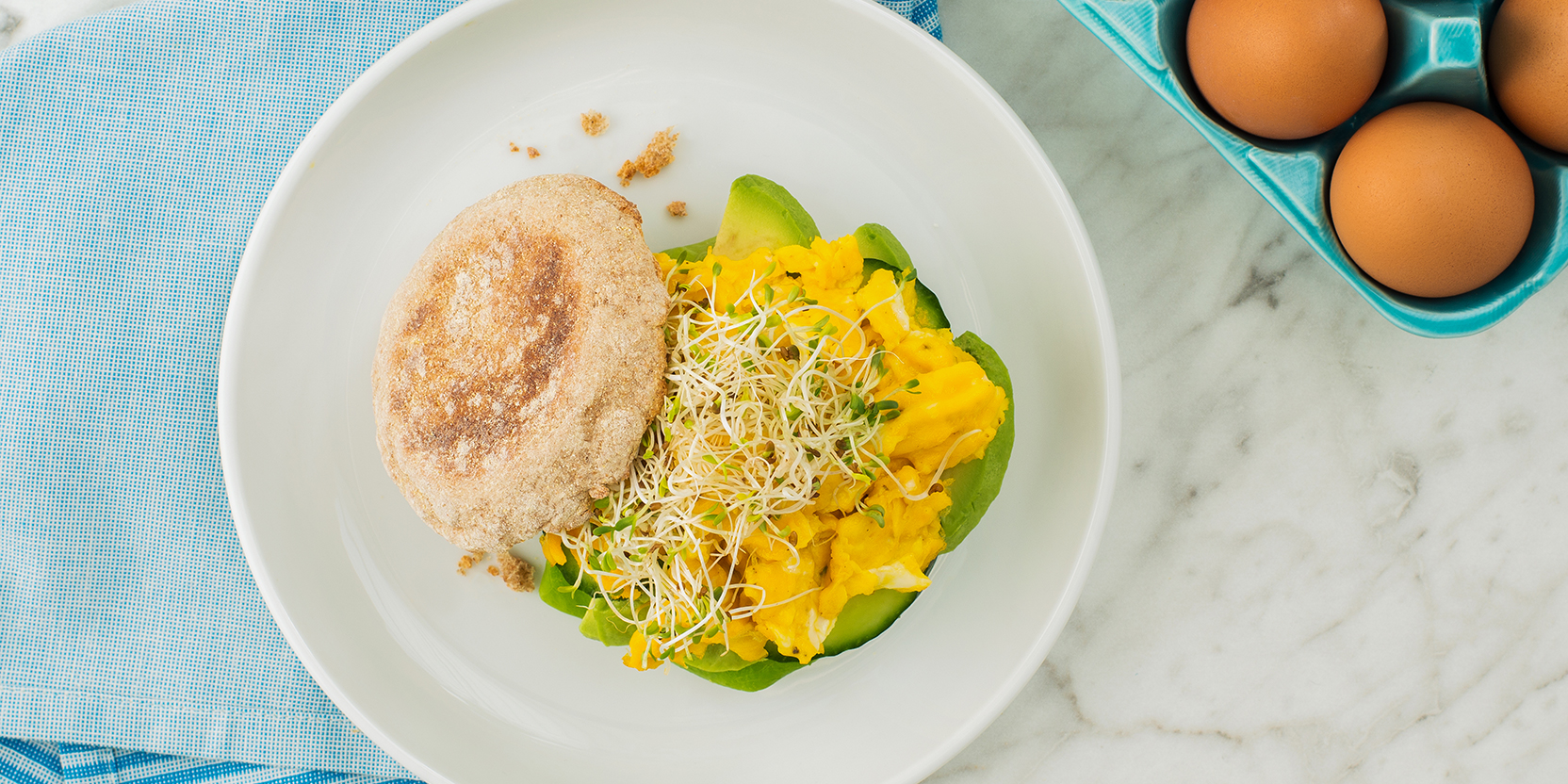 Avocado and Egg Breakfast Sandwich - Eggs.ca